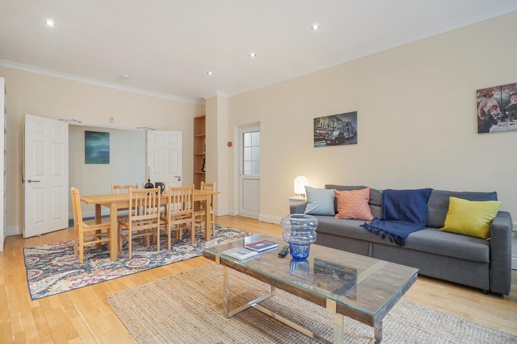 The Chic Townhouse In Kings Cross!!! 3 Floors Lejlighed London Eksteriør billede