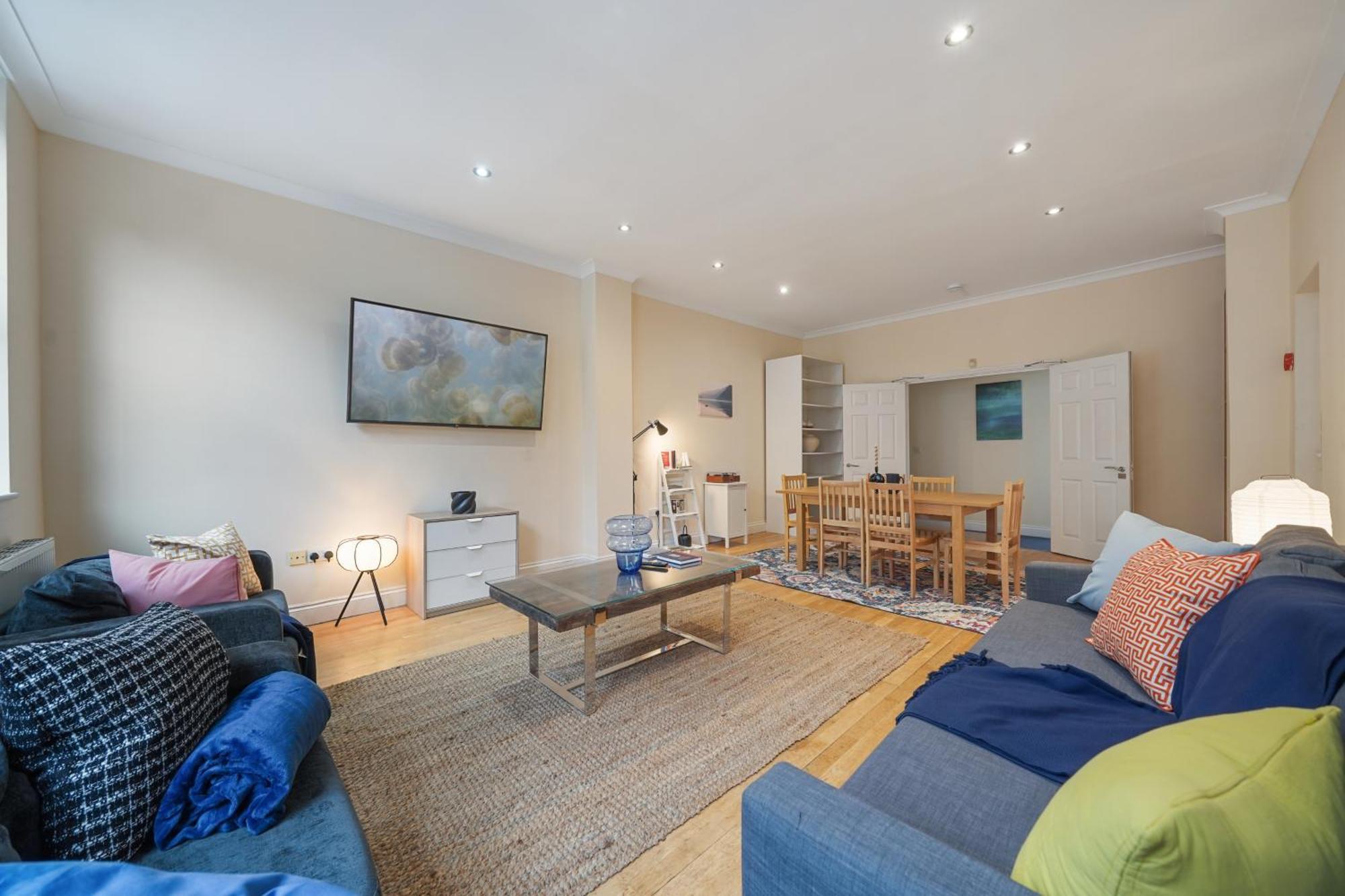 The Chic Townhouse In Kings Cross!!! 3 Floors Lejlighed London Eksteriør billede